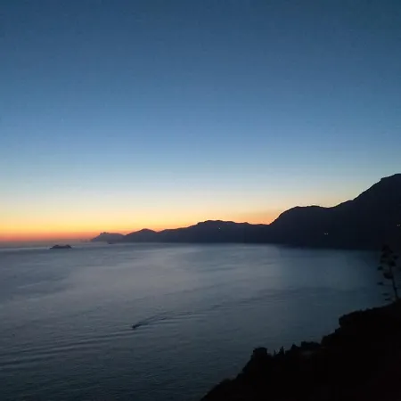 Casa La Lampara 普莱亚诺